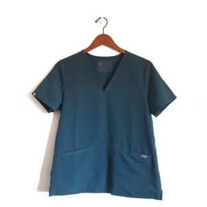 FIGS Casma Three Pocket Scrub Top Size Medium